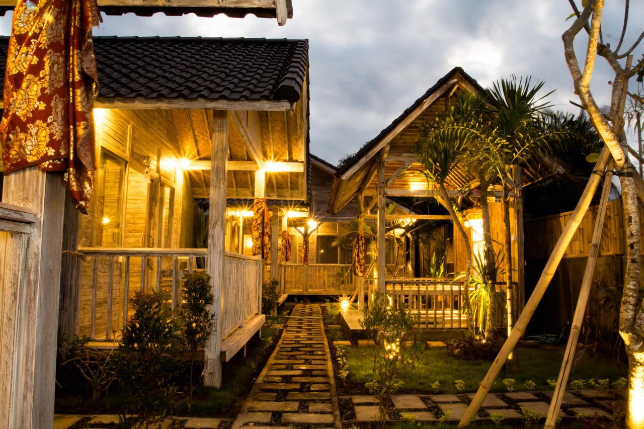 The Syron Huts Lembongan Hotel Exterior photo